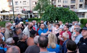Susret s Efendićem: Građani Saraj Polja i Dobrinje uputili zahtjeve Vladi KS